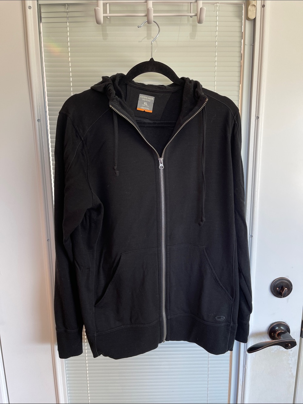 Icebreaker Men’s Black Full-Zip Hooded Sweater